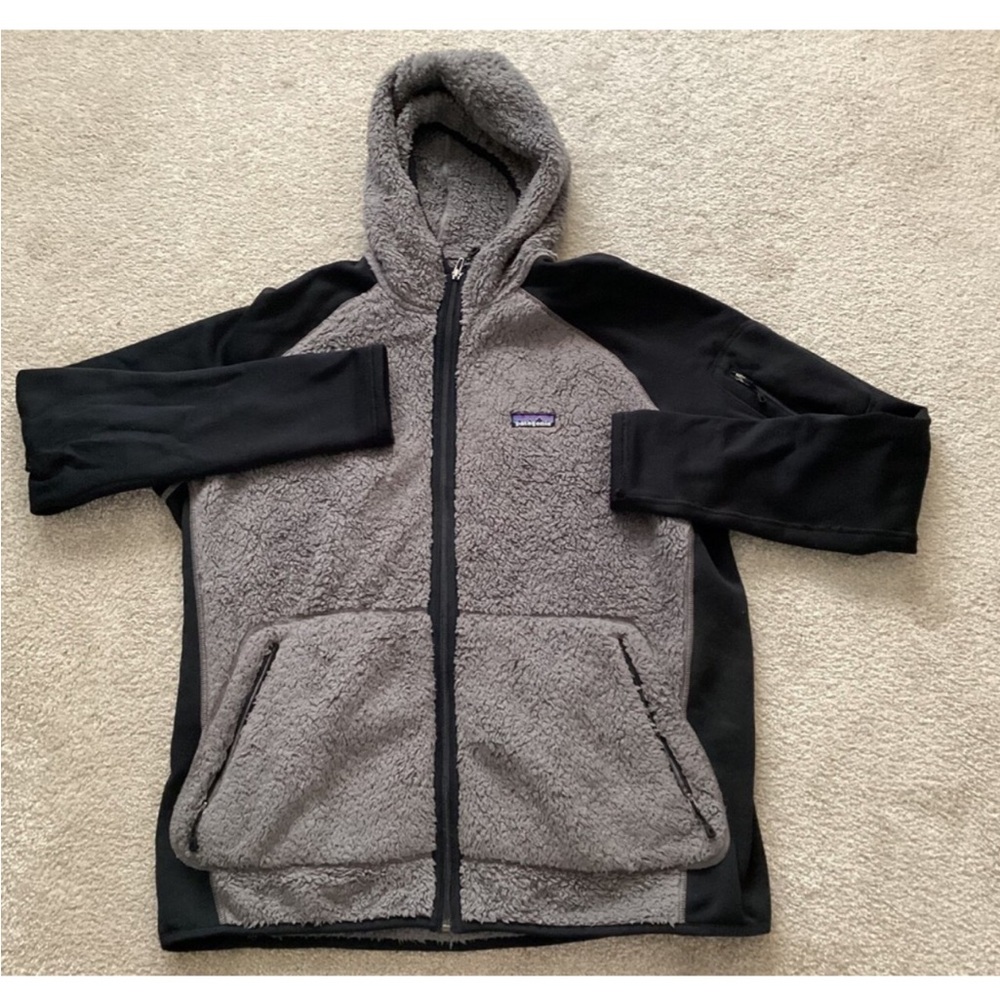 Patagonia Gray and Black Fleece Jacket